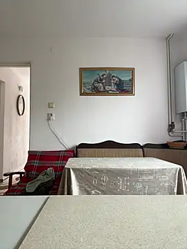 Michel_huge Chat XXX in diretta