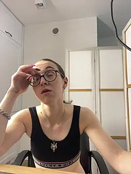 XXX chat uživo modela MartiniiSelenna