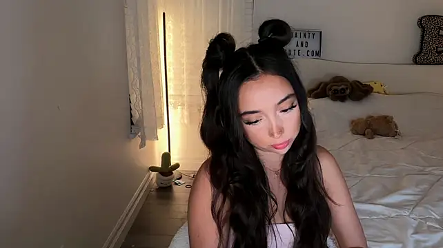 emmyfawn Chat XXX in diretta