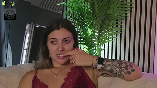 Онлайн чат XXX Ema_Reese
