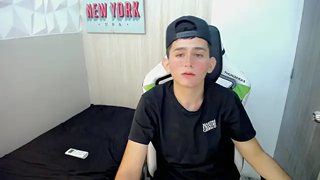 JaxBlue_ Live XXX-Chat