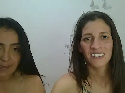 Vikyhot27 Adlı Modelin Canlı XXX Sohbeti