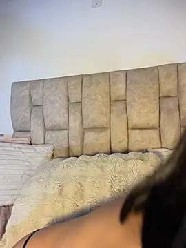 Nicolegh_'s Live XXX Chat