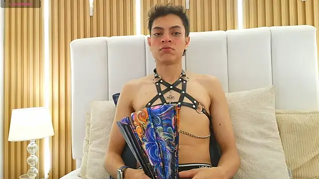 Онлайн чат XXX Hell_Boy_06