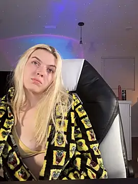Rainsworld420's Live XXX Chat