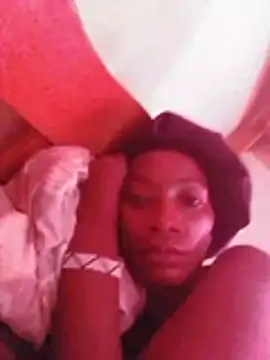 virginiakariuki40 – Live XXX-chat