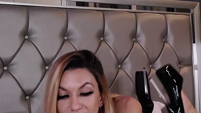 MayaHale Live XXX-Chat