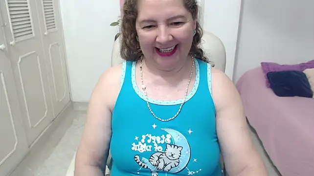 leonela_69 live XXX chat