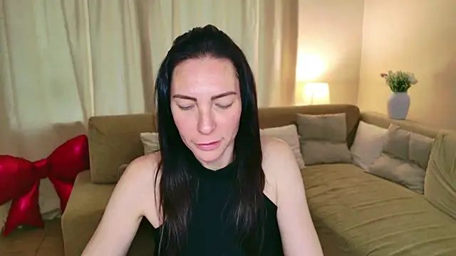 Chat XXX en directo de IngaRain