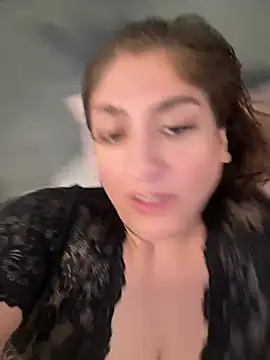 Spicy-Kareena Live XXX-chat