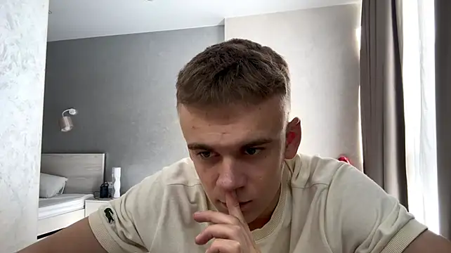 SoloFury 现场XXX聊天