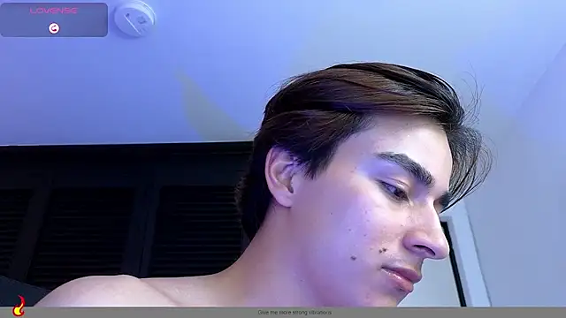 Connorr_01 Chat XXX in diretta