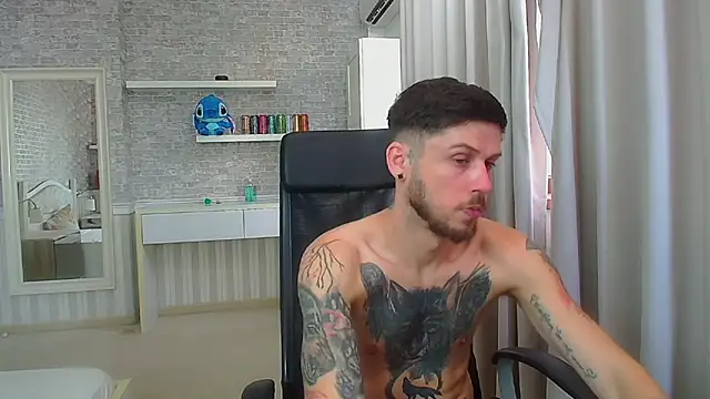 JonahShaw Live XXX Chat