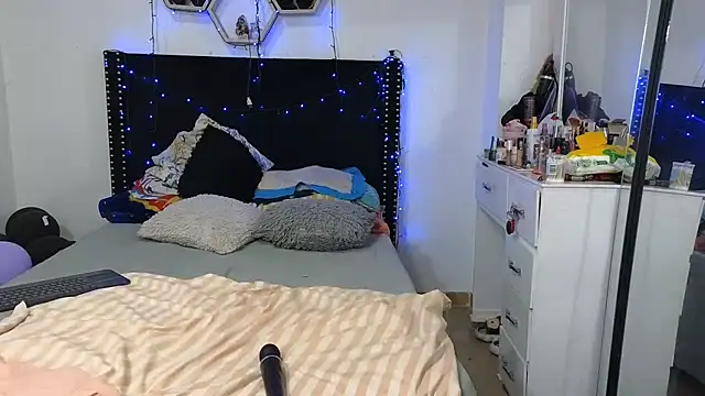 charlotte_077 Chat XXX live