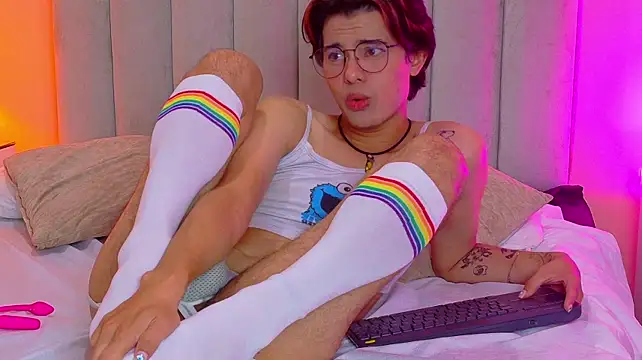 Chat +18 de Derek_Sinn ao vivo