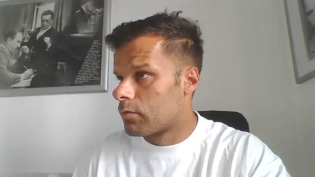 Chat +18 de FROCETTO93 ao vivo