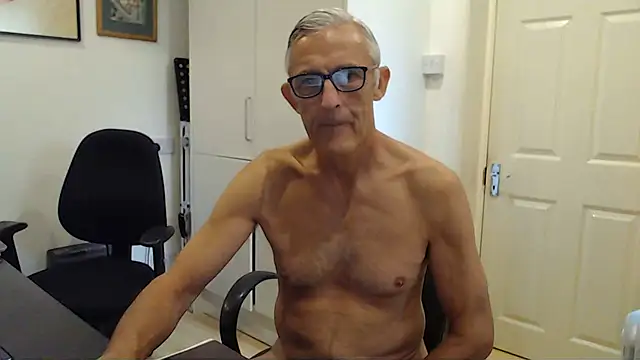 nakedcarpenteruk Live XXX-chat