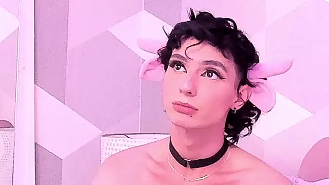 KylieMonnettのウェブカメラショー