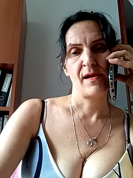 XXX chat uživo modela Alene_Lorrie