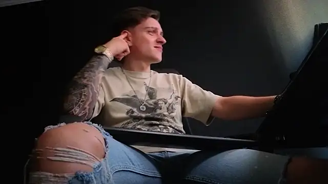 FelixStarkk – Naživo XXX chat
