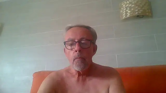tuggy59n Live XXX chat