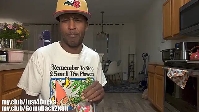 boomboomr00m Show in webcam