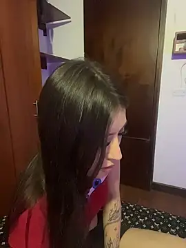Chat +18 de SaraDiamond_01 ao vivo