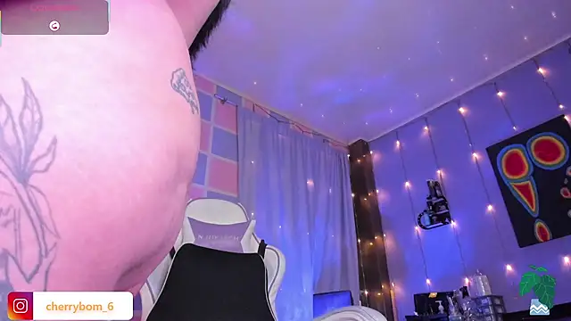 cherrybom_ লাইভ XXX চ্যাট