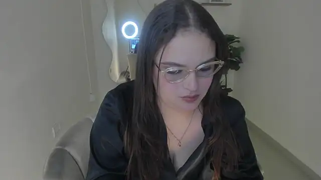 Amelissecarpis Live XXX-Chat