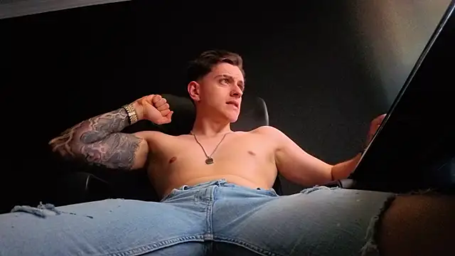XXX chat uživo modela FelixStarkk
