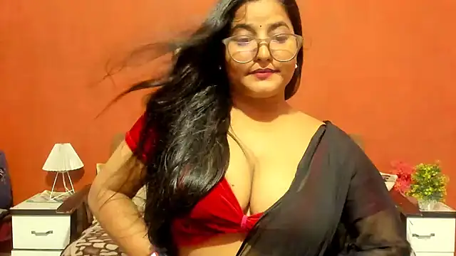 Jasmine_Jaey1's Live XXX Chat