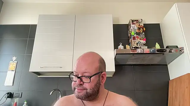 theitalianbear Live XXX-chat