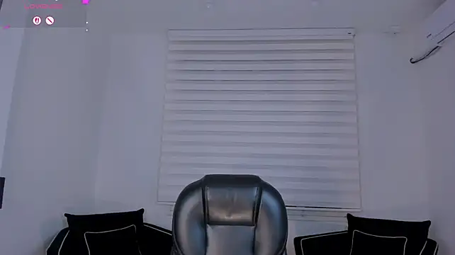 SophieLafont Chat XXX in diretta