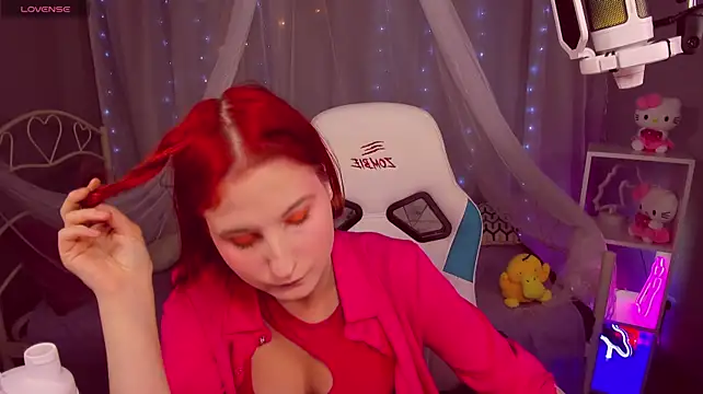KiraElwood Chat XXX in diretta