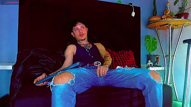 HannibalLester – Naživo XXX chat
