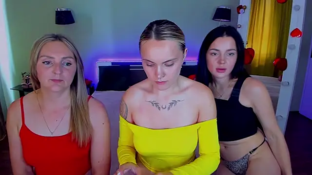 XXX chat uživo modela MagicEyess