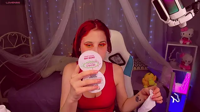 KiraElwood's Live XXX Chat