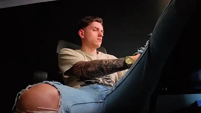 FelixStarkk Chat XXX live