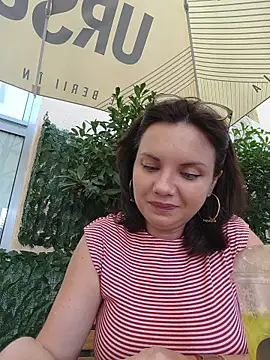 Diamond_Monna Adlı Modelin Canlı XXX Sohbeti