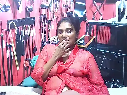 IndianSexyLady20 XXX чат на живо