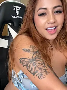 XXX chat uživo modela miaelite