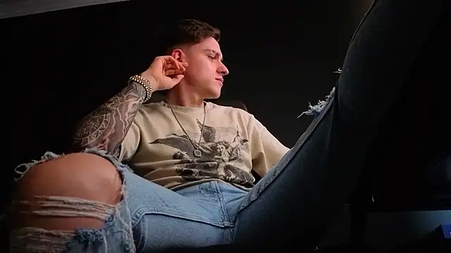 FelixStarkk 现场XXX聊天