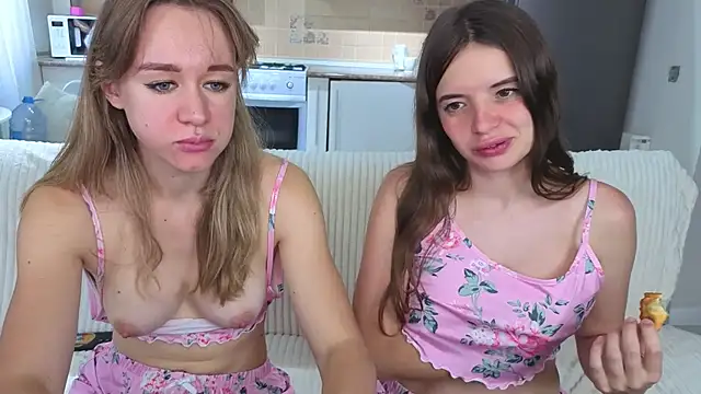 Show webcam de witches_couple
