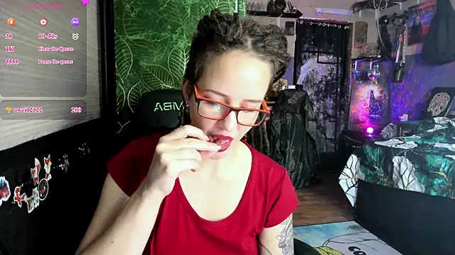 Czat XXX na żywo – LisaFoxy_y