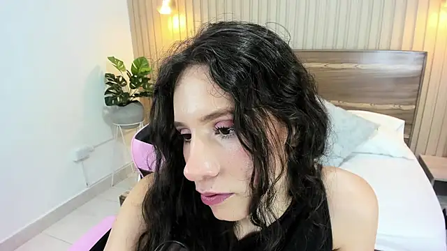 valeryn__rosse live XXX chat