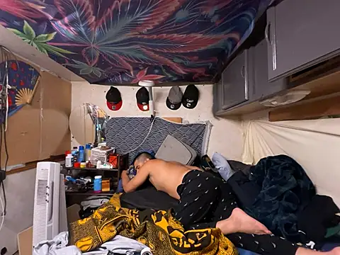 OmarSalasxh33's Live XXX Chat