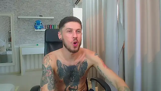 Chatroom XXX en direct de JonahShaw