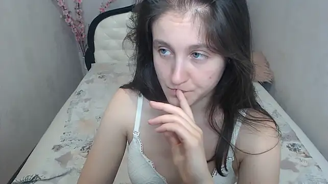 Holliy_Cooper Live XXX-chat