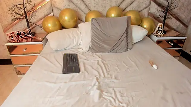 SmithBonillan Live XXX chat