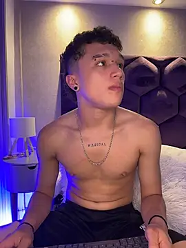 Dominik_SouzaのライブXXXチャット